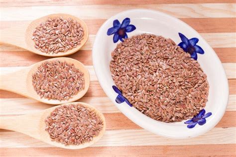  Flaxseed:  その多用途な機能性と持続可能な生産について探求する！